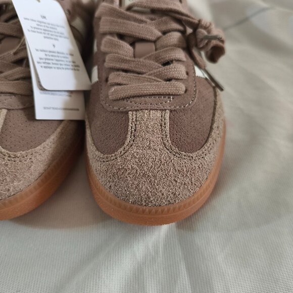 Adidas Brown Low-Top Sneakers - Picture 3 of 7